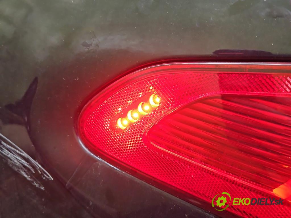 Jaguar XF I X250 2007-2015 5.0 V8 automatic 283 kW 5000 cm3 4- svetlo / reflektor zadné ľavé 8X23-13405-BD (Kľučka dverí ostatné)