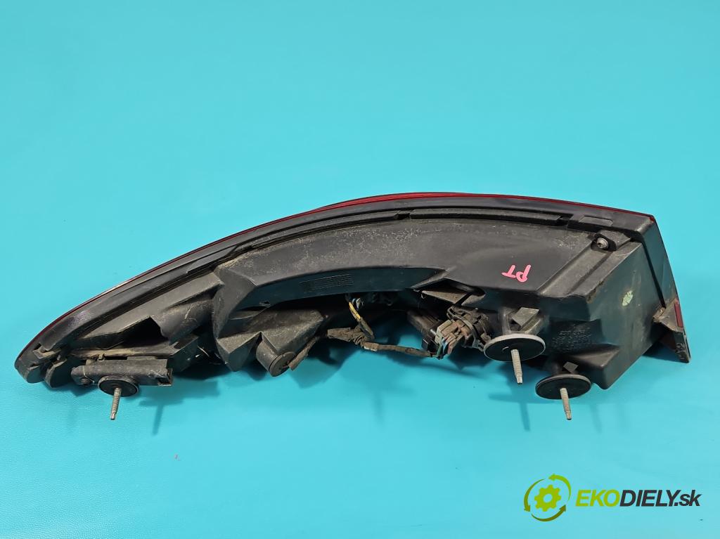 Jaguar XF I X250 2007-2015 5.0 V8 automatic 283 kW 5000 cm3 4- světlo zadní pravé R8X2313404BD (Klika dveří ostatní)