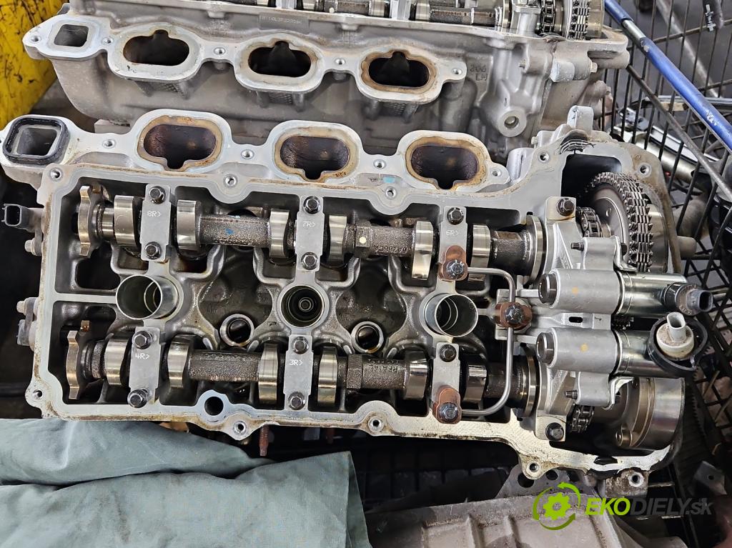 Ford Mustang V 2004-2014 3.7 V6 automatic 227 kW 3731 cm3 2- motor benzín: