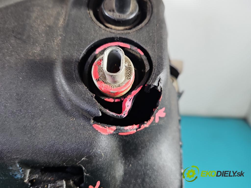 Ford Mustang V 2004-2014 3.7 V6 automatic 227 kW 3731 cm3 2- motor benzín: