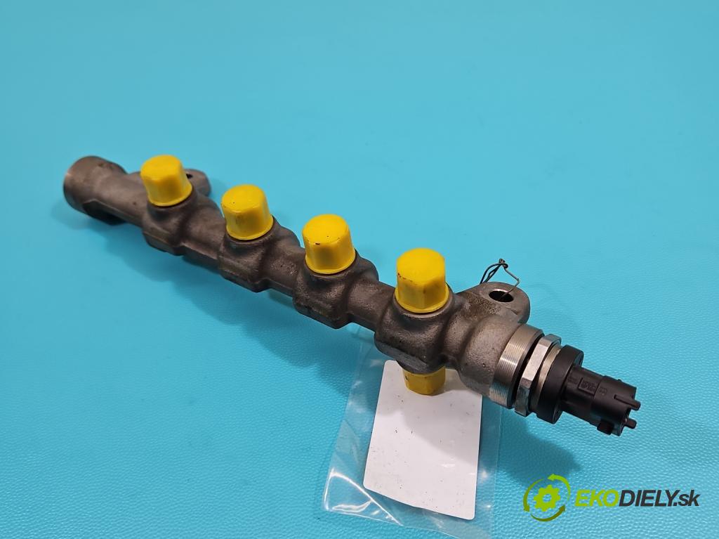 Opel Astra IV 2009-2015 2.0 cdti 165 HP automatic 121 kW 1956 cm3 5- lišta vstrekovacia 0445214221 (Vstrekovacia lišta)