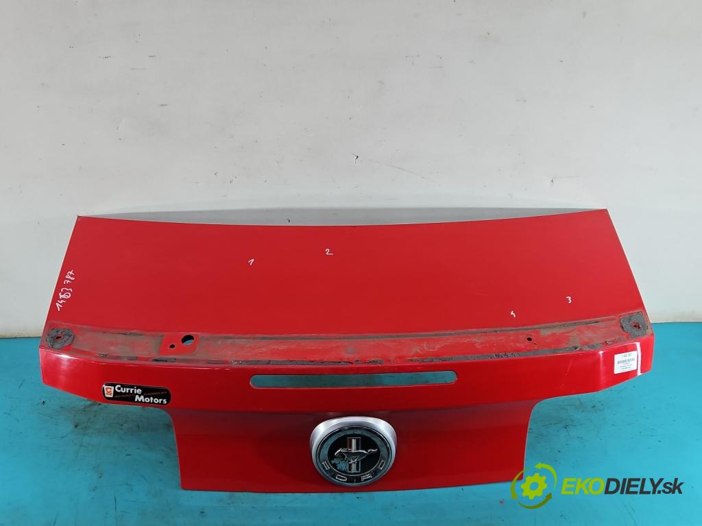Ford Mustang V 2004-2014 3.7 V6 automatic 227 kW 3731 cm3 2- zadna kufor  (Kapota zadná (kufor))