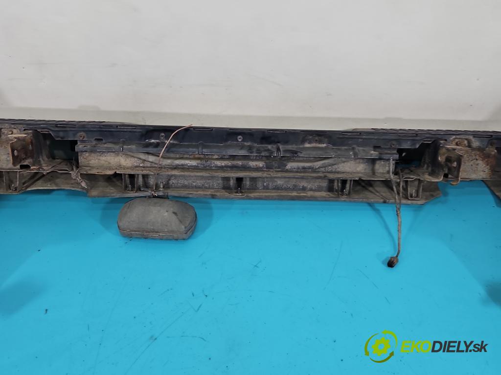Opel Monterey 1992-1999 3.0 TD manual 117 kW 2999 cm3 5- nárazník zadní  (Klika dveří ostatní)