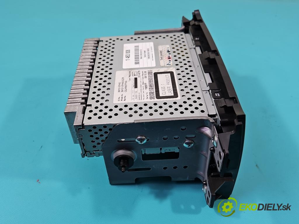 Suzuki Splash 1.2 16V 86 HP manual 63 kW 1242 cm3 5- Radio originál 39101-51K0