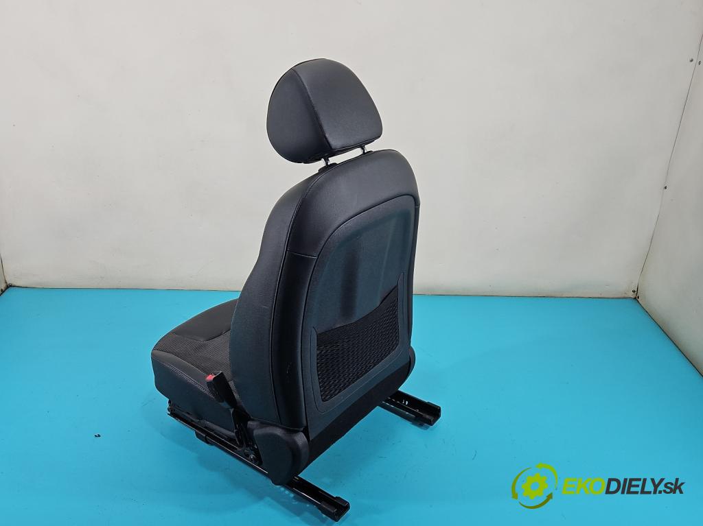 Kia Niro I 2016-2022 1.6 GDI 105 HP automatic 77,2 kW 1580 cm3 5- Sedačka pravý  (Sedadlo)