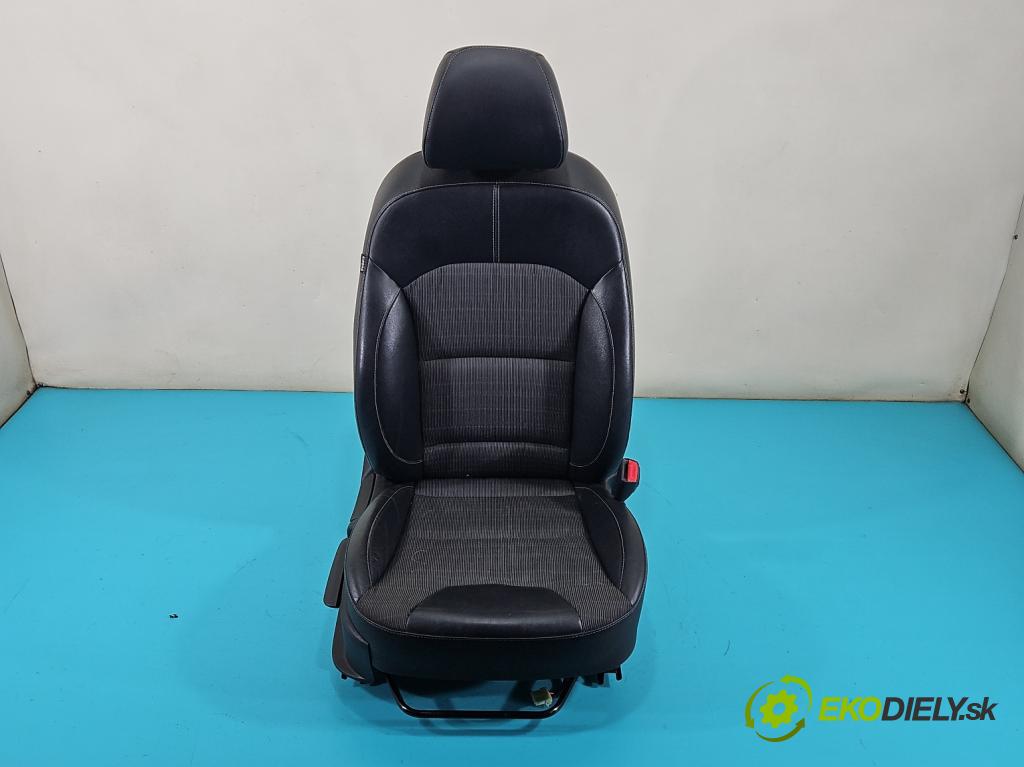Kia Niro I 2016-2022 1.6 GDI 105 HP automatic 77,2 kW 1580 cm3 5- Sedačka pravý  (Sedadlo)