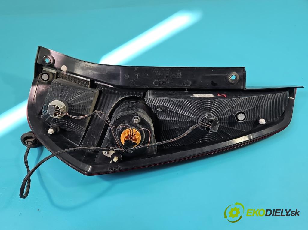 Suzuki Splash 1.2 16V 86 HP manual 63 kW 1242 cm3 5- svetlo / reflektor zadné ľavé 35604-51K10 (Kľučka dverí ostatné)