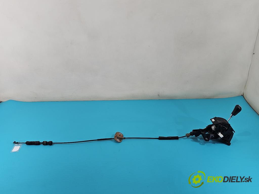 Mazda Cx-7 2.3 T 245KM automatic 180 kW 2260 cm3 5- Páka: Změny: stupeň,rýchlosť  (Rýchlostná páka (kulisa))