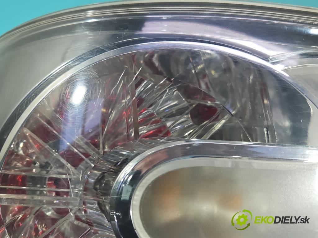 Mazda Cx-7 2.3 T 245KM automatic 180 kW 2260 cm3 5- svetlo / reflektor zadné ľavé  (Kľučka dverí ostatné)