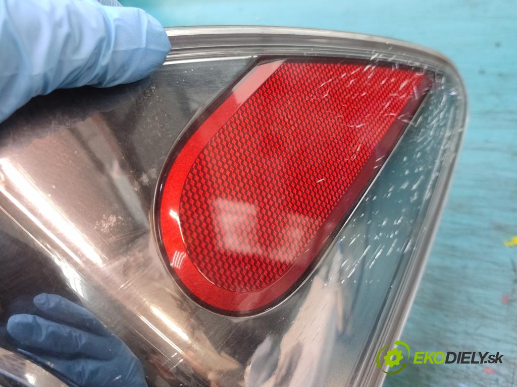 Mazda Cx-7 2.3 T 245KM automatic 180 kW 2260 cm3 5- svetlo / reflektor zadné ľavé  (Kľučka dverí ostatné)