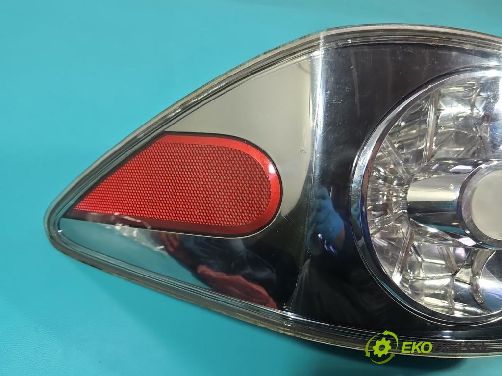 Mazda Cx-7 2.3 T 245KM automatic 180 kW 2260 cm3 5- svetlo / reflektor zadné pravé  (Kľučka dverí ostatné)