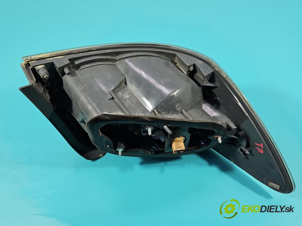 Mazda Cx-7 2.3 T 245KM automatic 180 kW 2260 cm3 5- svetlo / reflektor zadné pravé  (Kľučka dverí ostatné)