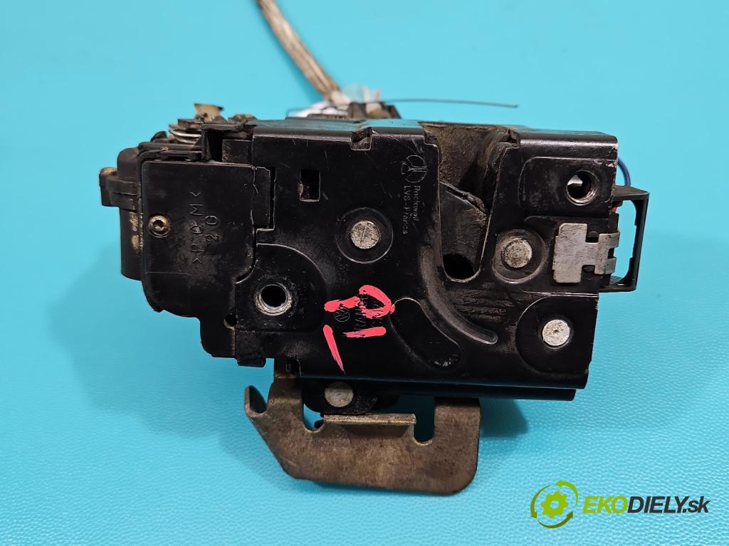 Audi A6 C5 1997-2004 1.9 tdi 110 hp manual 81 kW 1896 cm3 4- zámek přední levý
