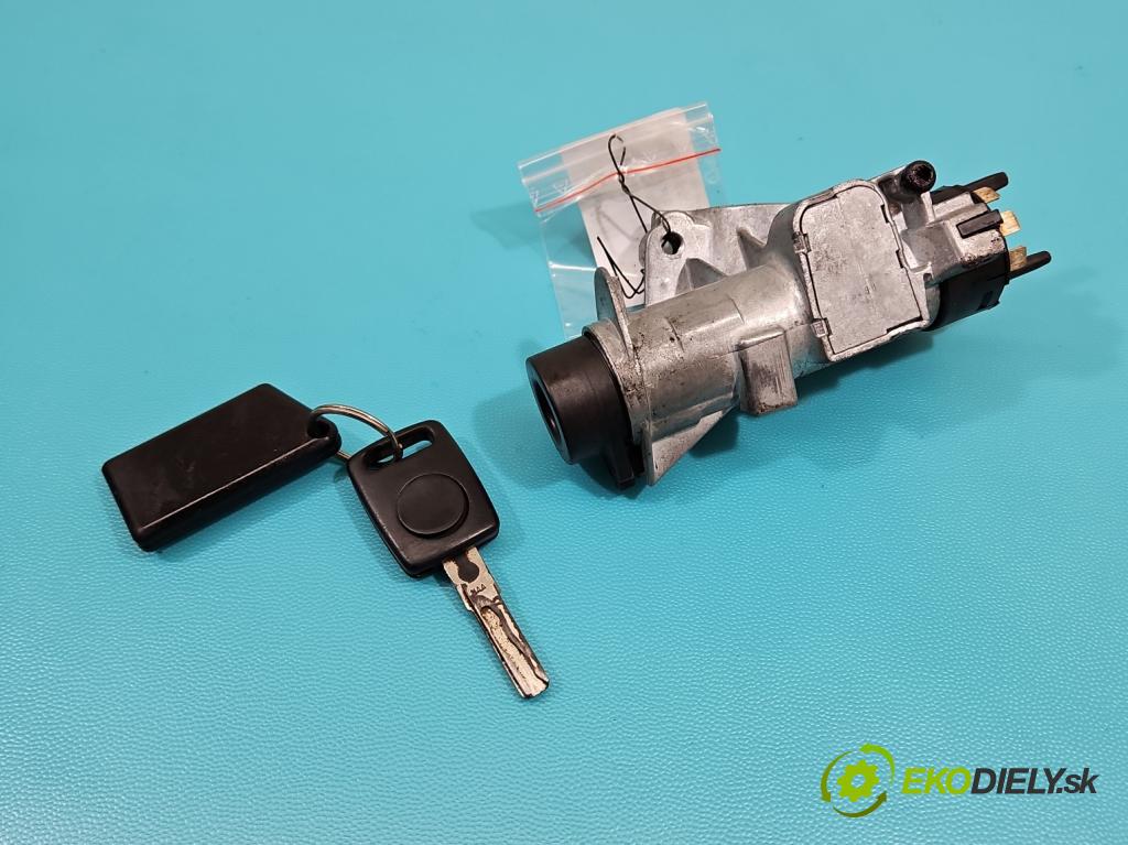 Audi A4 B5 1994-2001 1.9 tdi (AFN) 110 HP manual 81 kW 1896 cm3 5- Spínačka 4D0905851E (Spínacia skrinka)