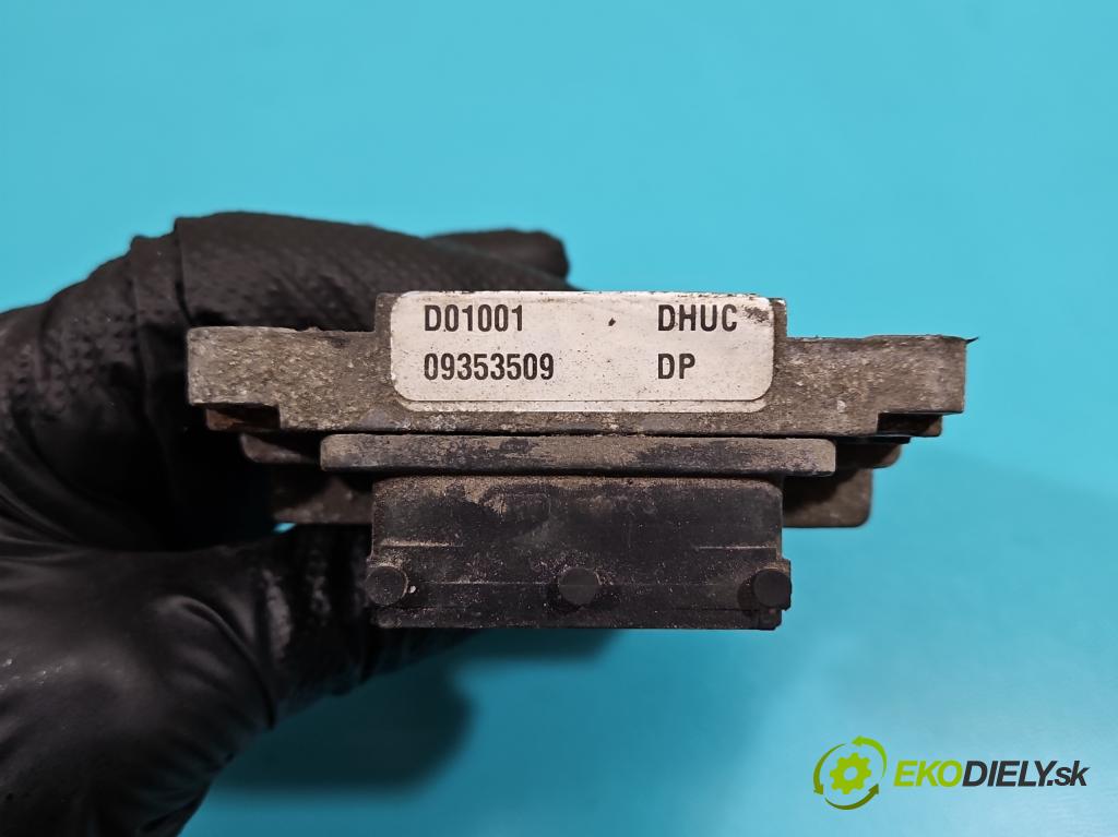 Opel Astra II 1998-2009 1.6 8V 84KM manual 62 kW 1598 cm3 5- riadiaca jednotka motora 09353509