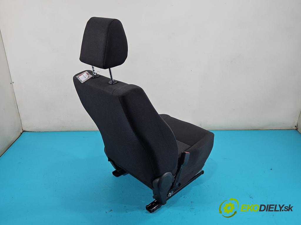 Suzuki Splash 1.2 16V 86 hp manual 63 kW 1242 cm3 5- Sedadlo levý  (Sedačky, sedadla)