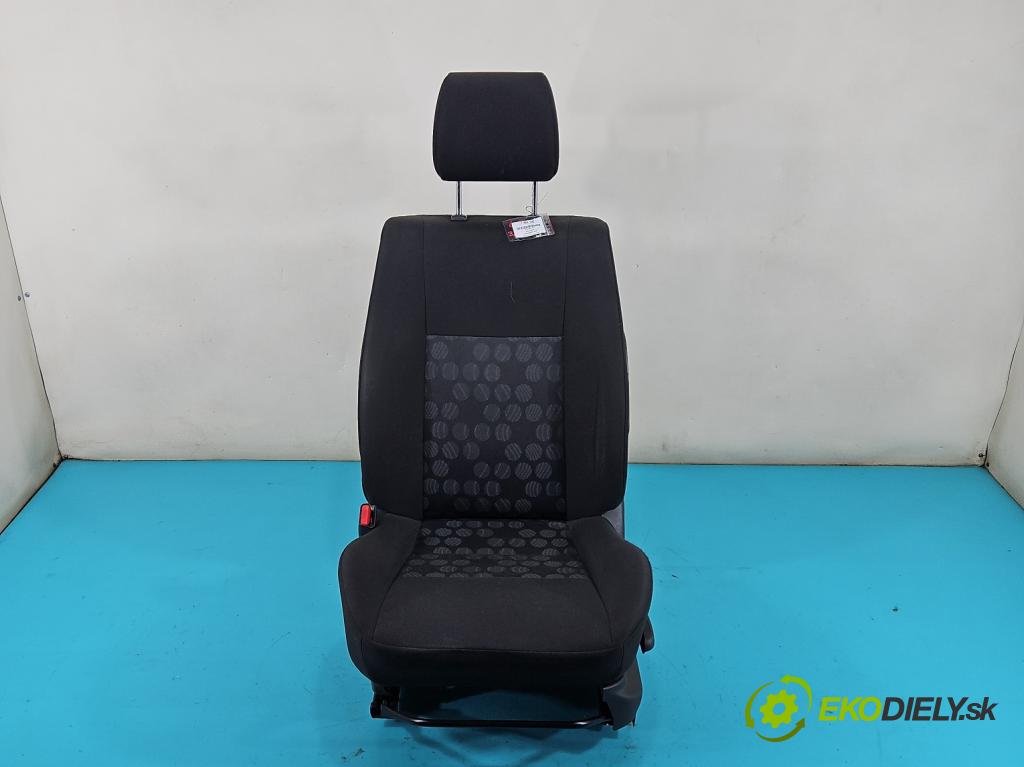 Suzuki Splash 1.2 16V 86 hp manual 63 kW 1242 cm3 5- Sedadlo levý  (Sedačky, sedadla)