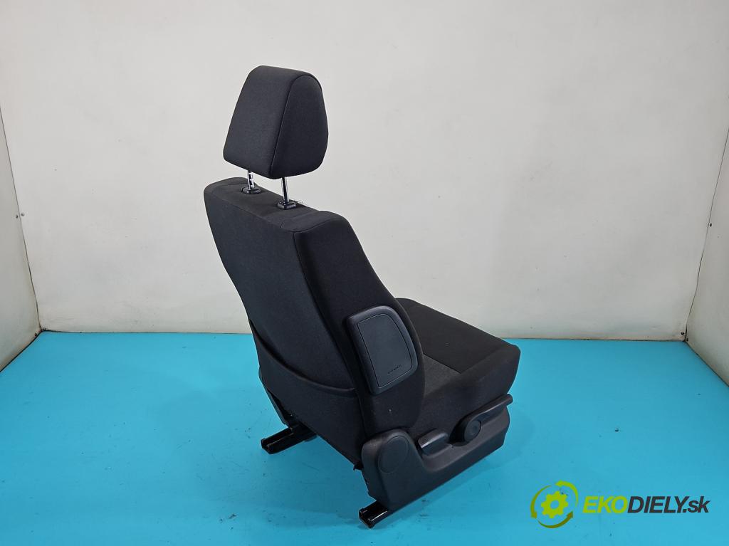 Suzuki Splash 1.2 16V 86 HP manual 63 kW 1242 cm3 5- Sedačka pravý  (Sedadlo)