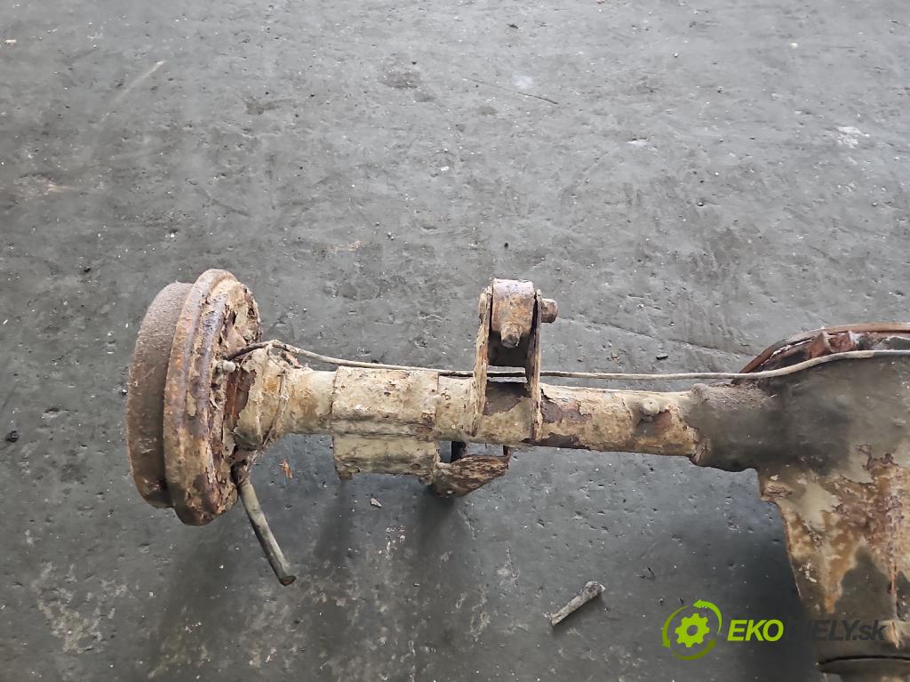 Polonez Caro / Atu 1.6 77 HP manual 57 kW 1598 cm3 4- Most: zadní: