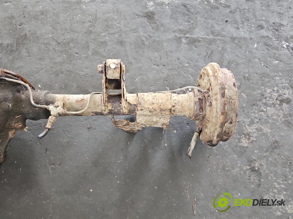 Polonez Caro / Atu 1.6 77 HP manual 57 kW 1598 cm3 4- Most: zadní: