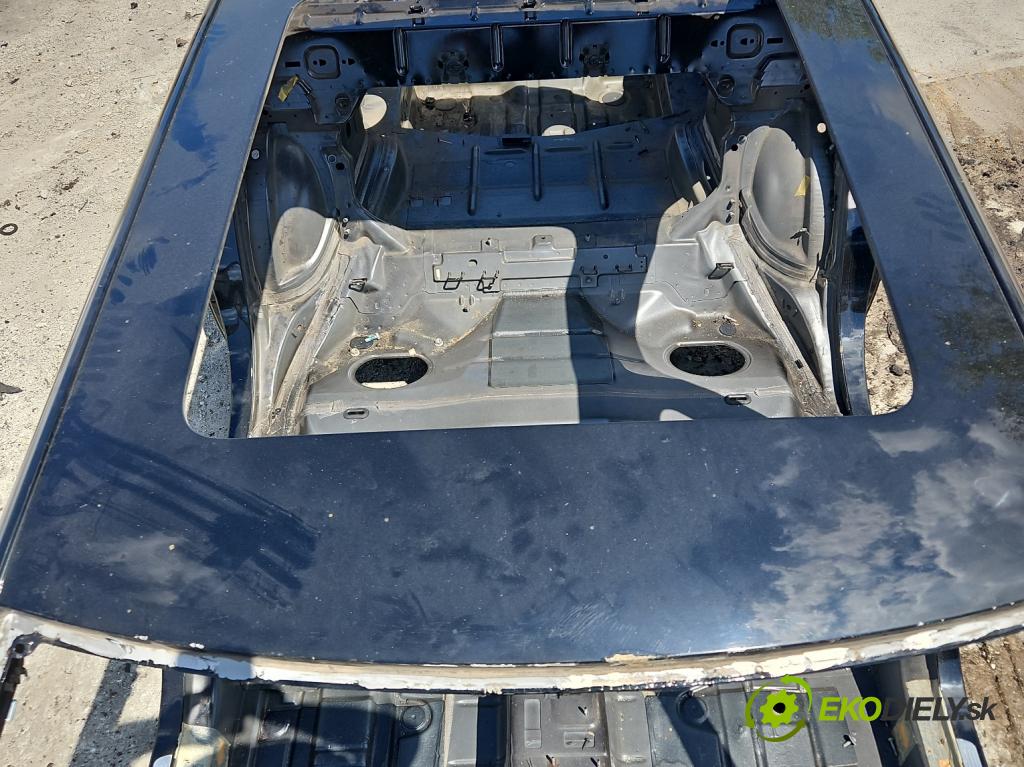 Lancia Thema II 2011-2014 3.0 CRD 239KM automatic 176 kW 2987 cm3 4- Strecha: