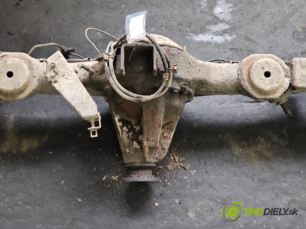 Opel Monterey 1992-1999 3.0 TD manual 117 kW 2999 cm3 5- Most: zadní: 8-01052-358-0