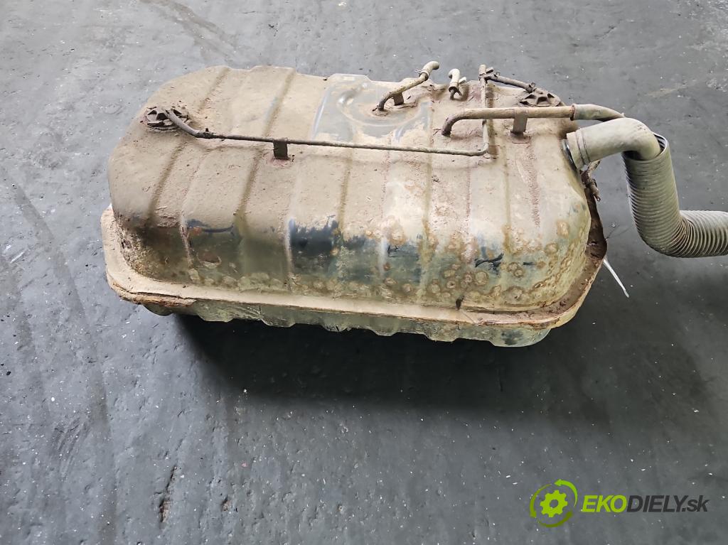 Opel Monterey 1992-1999 3.0 TD manual 117 kW 2999 cm3 5- Nádrž: palivo  (Palivová nádrž)
