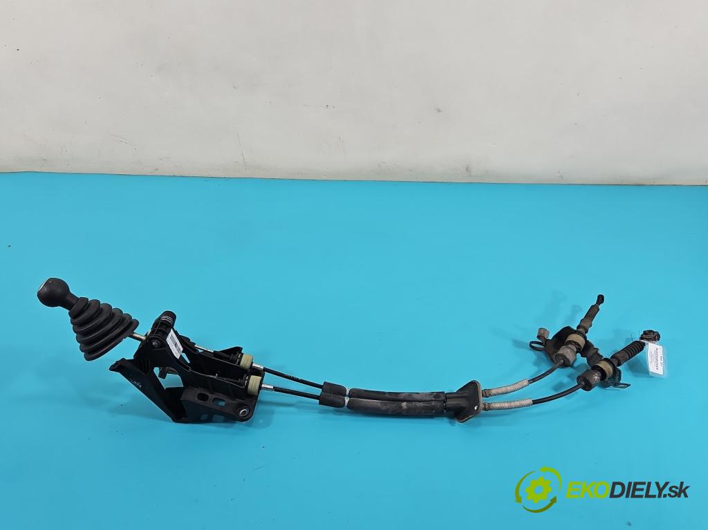 Suzuki Splash 1.2 16V 86 HP manual 63 kW 1242 cm3 5- Páka: Změny: stupeň,rýchlosť 111191839 (Rýchlostná páka (kulisa))