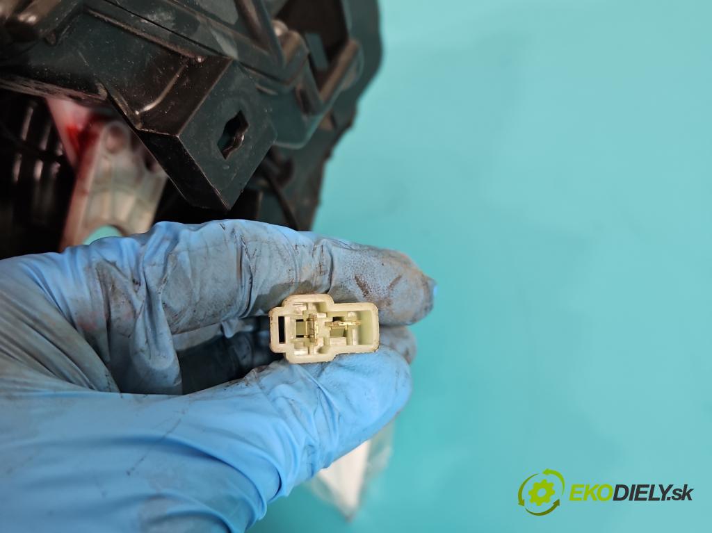 Suzuki Splash 1.2 16V 86 hp manual 63 kW 1242 cm3 5- radiátor 74100-51K50 (Radiátory topení)