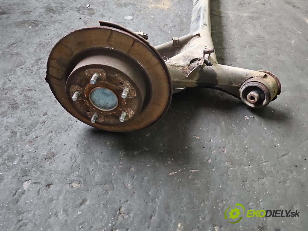 Honda HR-V II 2013-2021 1.5 16V 131 hp manual 96 kW 1498 cm3 5- zadní výztuha  (Výztuhy zadní)