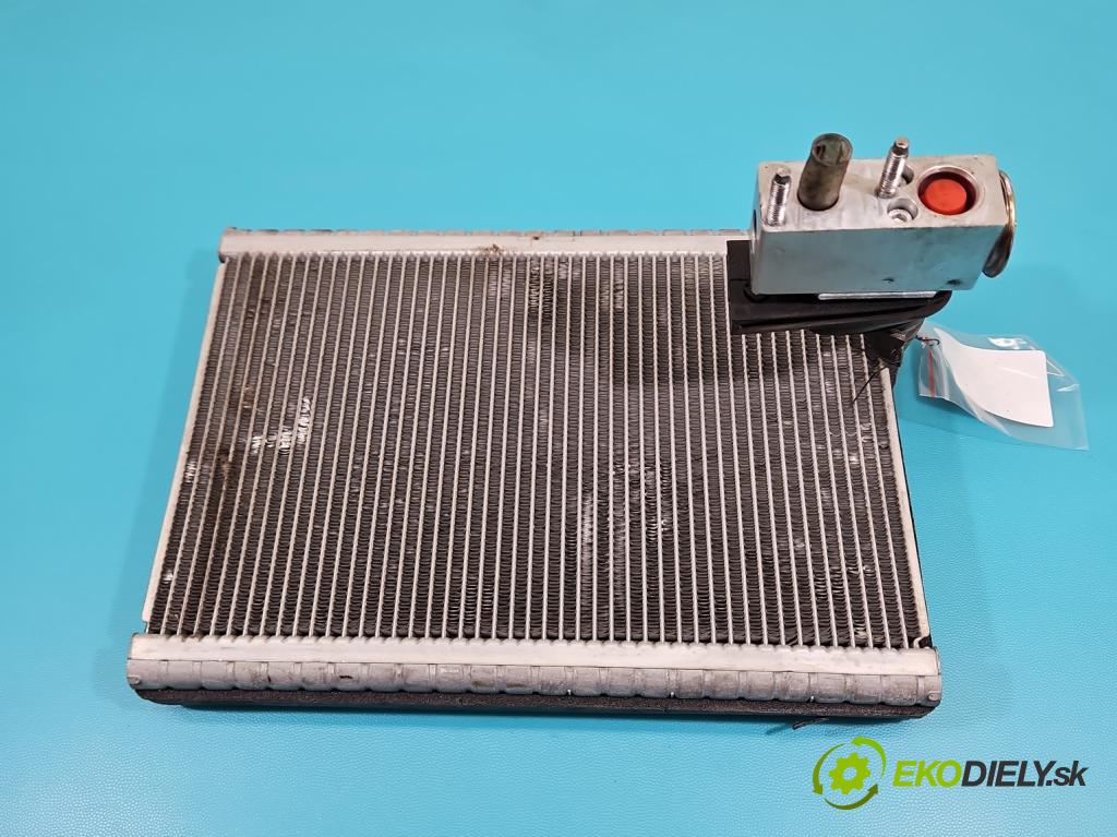 Peugeot Expert III 2016- 2.0 hdi 122 hp manual 90 kW 1997 cm3 5- radiátor  (Radiátory topení)