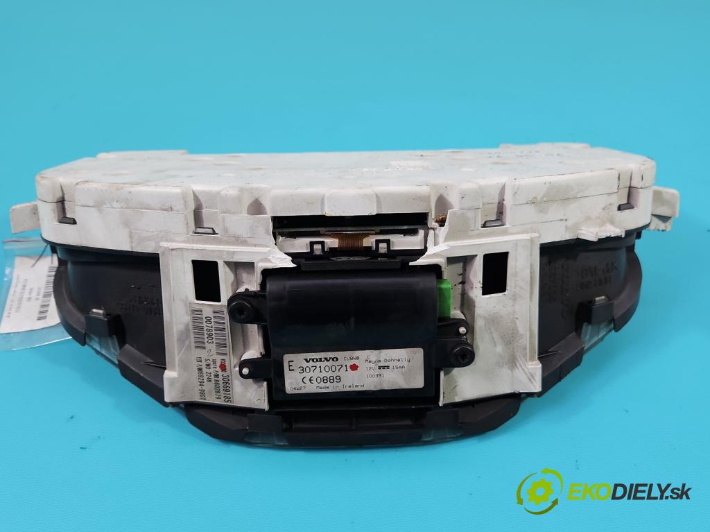 Volvo V50 2.0 hdi 136 HP manual 100 kW 1997 cm3 5- prístrojovka/ budíky 30669185 (Prístrojová doska)
