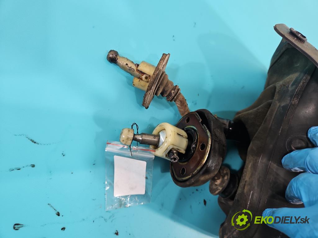 Opel Monterey 1992-1999 3.0 TD manual 117 kW 2999 cm3 5- Páka: Změny: stupeň,rýchlosť  (Rýchlostná páka (kulisa))