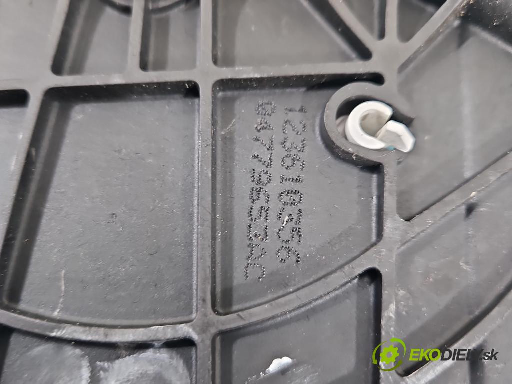 Lancia Thema II 2011-2014 3.0 CRD 239KM automatic 176 kW 2987 cm3 4- Páka: Změny: stupeň,rýchlosť 123610356 (Rýchlostná páka (kulisa))