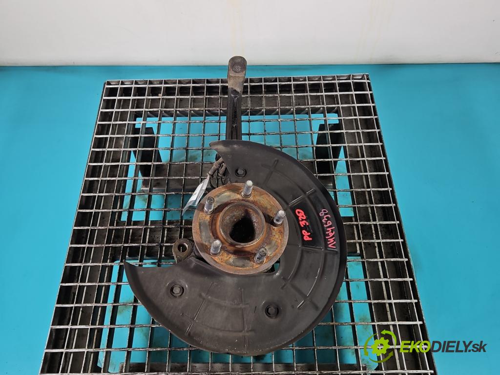 Lancia Thema II 2011-2014 3.0 CRD 239KM automatic 176 kW 2987 cm3 4- náboj pravé 05168402AC (Náboj kola)