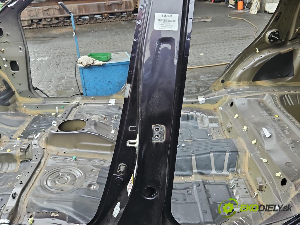 Honda HR-V II 2013-2021 1.5 16V 131 hp manual 96 kW 1498 cm3 5- práh levý  (Karoserie ostatní)