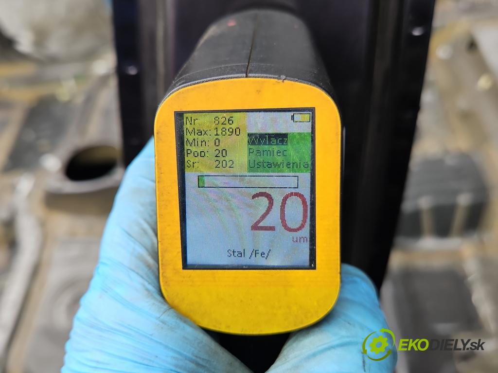 Honda HR-V II 2013-2021 1.5 16V 131 hp manual 96 kW 1498 cm3 5- práh levý  (Karoserie ostatní)