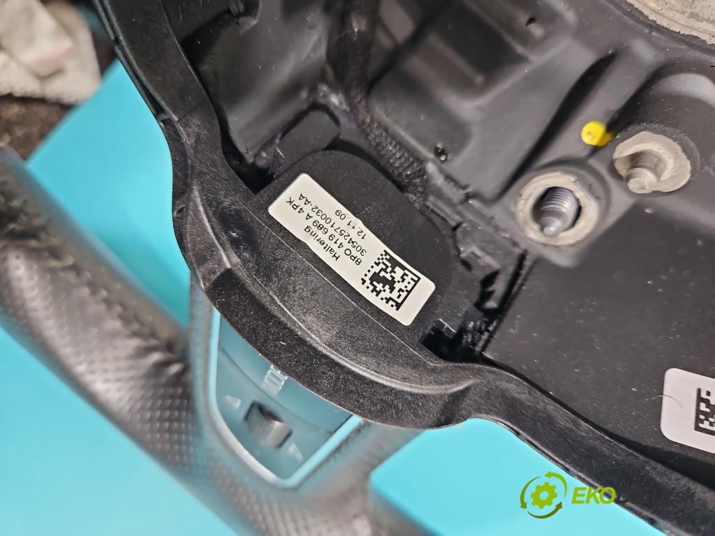 Audi A5 8T 2007-2016 2.0 TFSI 211KM manual 155 kW 1984 cm3 5- volant 8P0419689A (Volant)