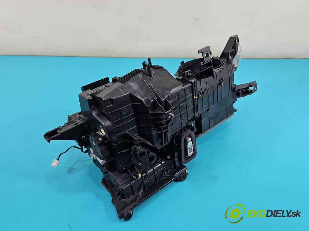 Honda HR-V II 2013-2021 1.5 16V 131 hp manual 96 kW 1498 cm3 5- radiátor 79020-T8K-G810-M1 (Radiátory topení)