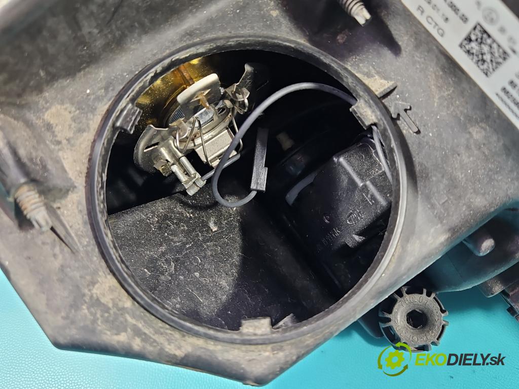 Opel Astra V  2015- 1.6 cdti 110 HP manual 81 kW 1598 cm3 5- Reflektor: pravý 39111144 (Svetlo predné pravé)