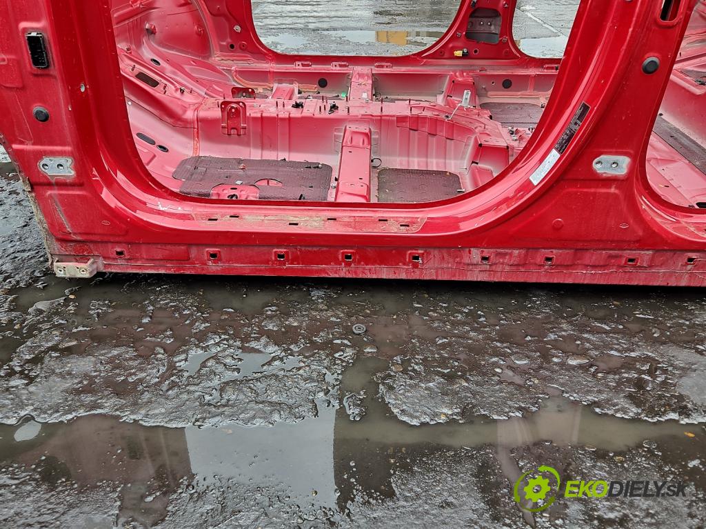 Kia Niro I 2016-2022 1.6 GDI 105 hp automatic 77,2 kW 1580 cm3 5- práh levý  (Karoserie ostatní)