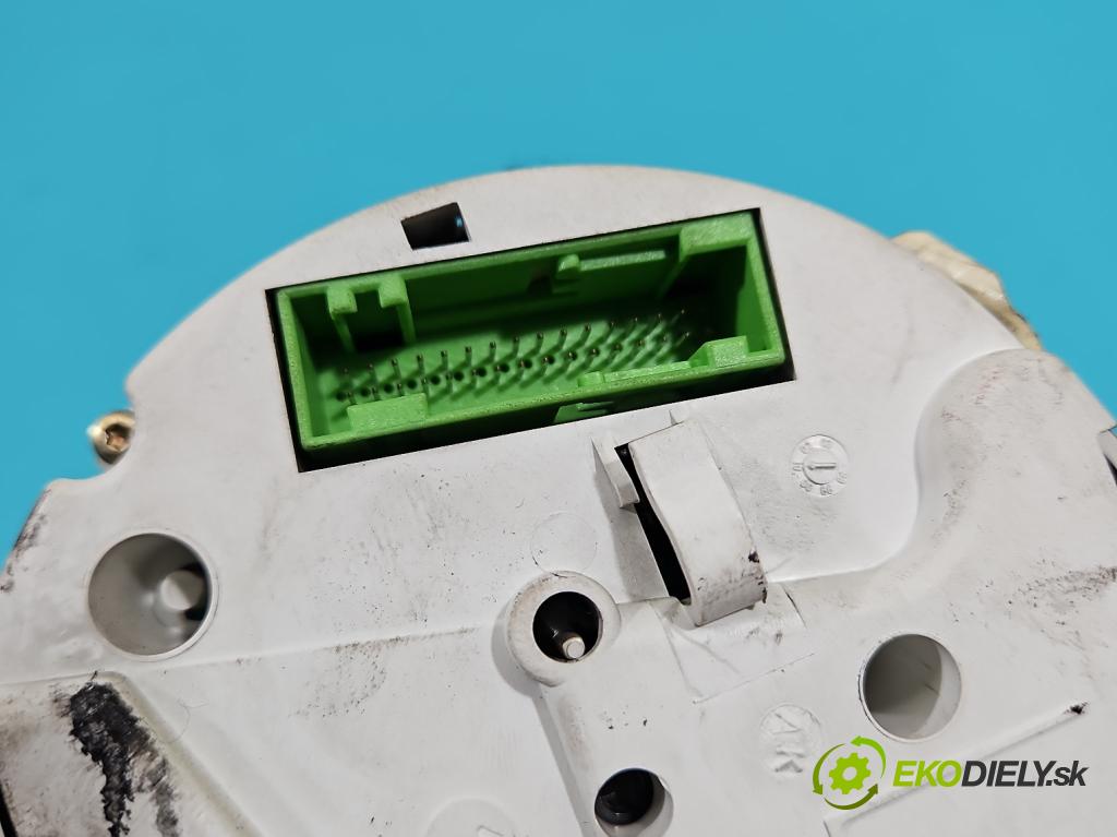 Audi A3 8L 1996-2003 1.6 SR 102 HP manual 75 kW 1595 cm3 3- prístrojovka/ budíky 8L0920900N (Prístrojová doska)