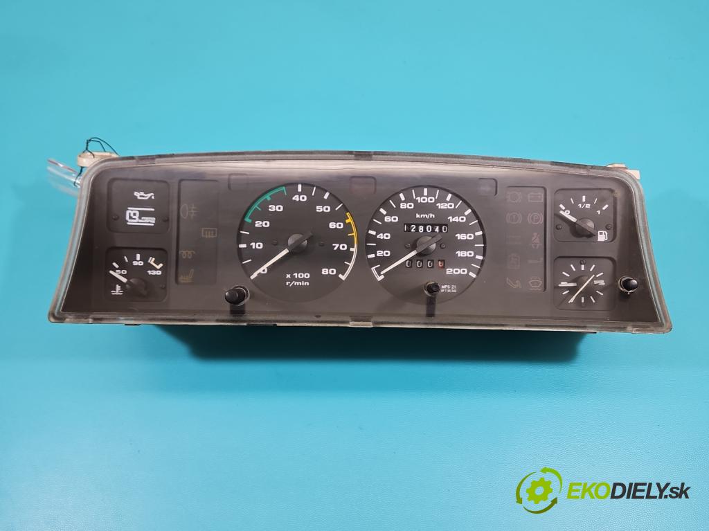 Polonez Caro / Atu 1.6 77 HP manual 57 kW 1598 cm3 4- prístrojovka/ budíky 135CB0A9080 (Prístrojová doska)