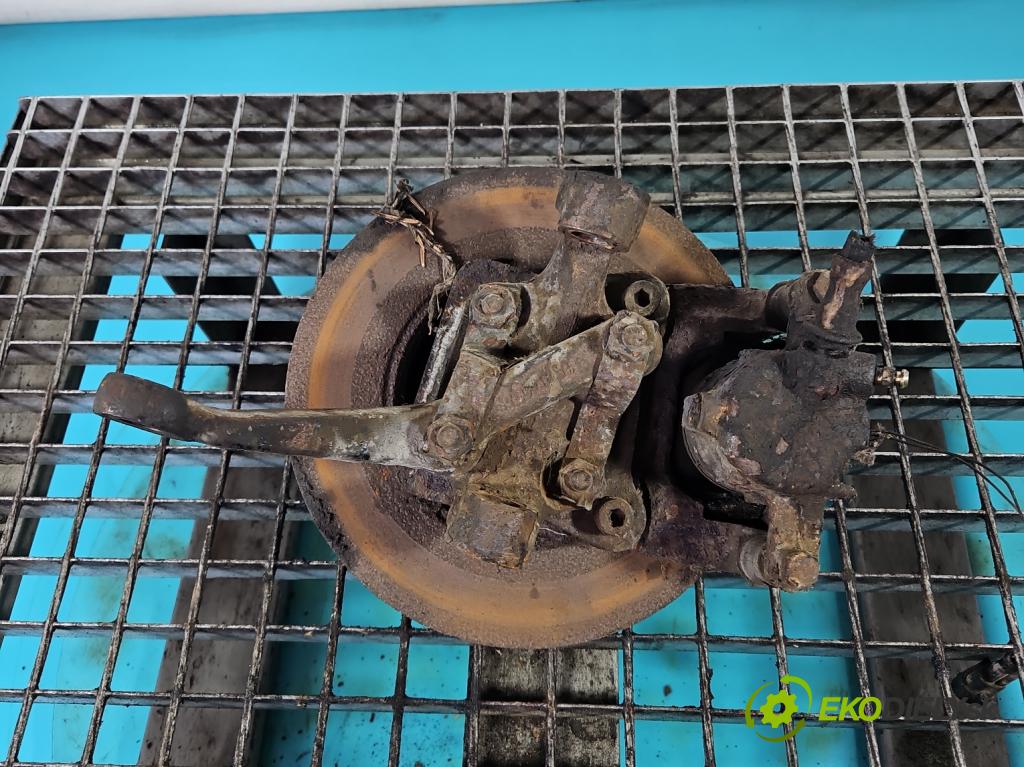 Polonez Caro / Atu 1.6 77 hp manual 57 kW 1598 cm3 4- náboj levé  (Náboje)