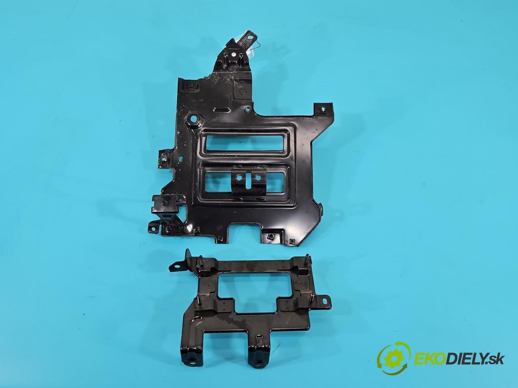 Kia Niro I 2016-2022 1.6 GDI 105 HP automatic 77.2 kW 1580 cm3 5- Základ: ďalšie: A2C10635800