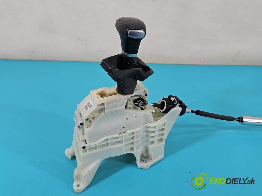 Kia Niro I 2016-2022 1.6 GDI 105 HP automatic 77,2 kW 1580 cm3 5- Páka: Změny: stupeň,rýchlosť 46701-D4430 (Rýchlostná páka (kulisa))