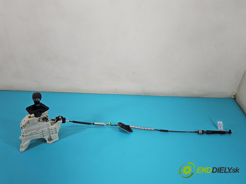 Kia Niro I 2016-2022 1.6 GDI 105 HP automatic 77,2 kW 1580 cm3 5- Páka: Změny: stupeň,rýchlosť 46701-D4430 (Rýchlostná páka (kulisa))