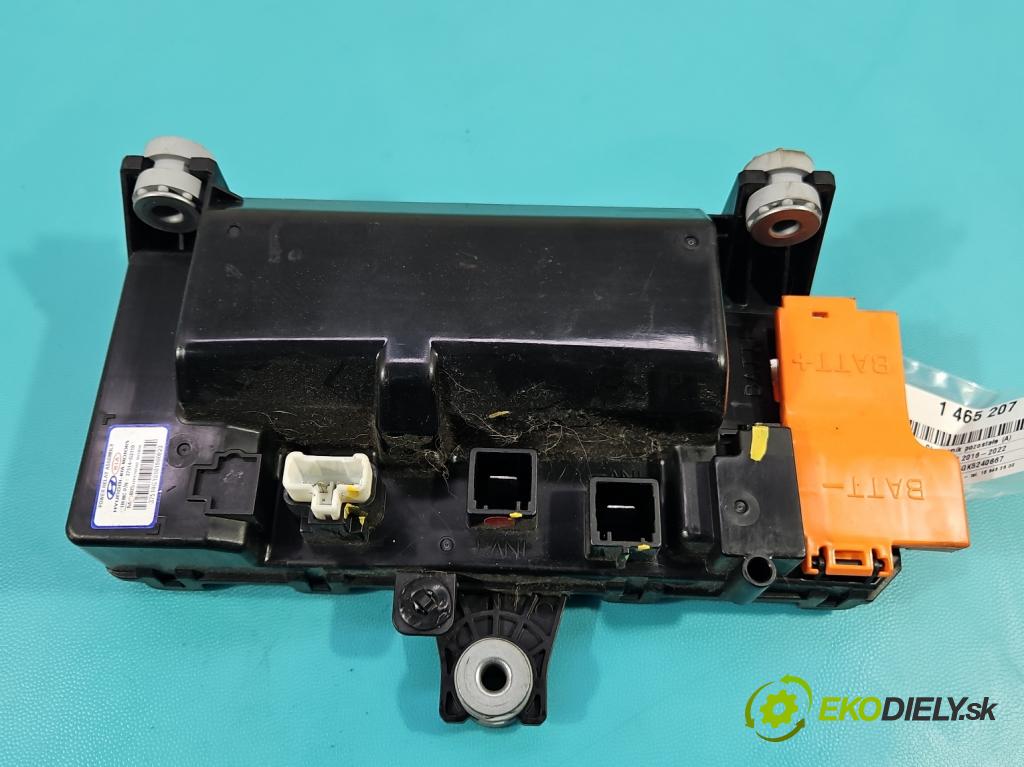 Kia Niro I 2016-2022 1.6 GDI 105 HP automatic 77.2 kW 1580 cm3 5- riadiaca jednotka ostatné 37514-G2110