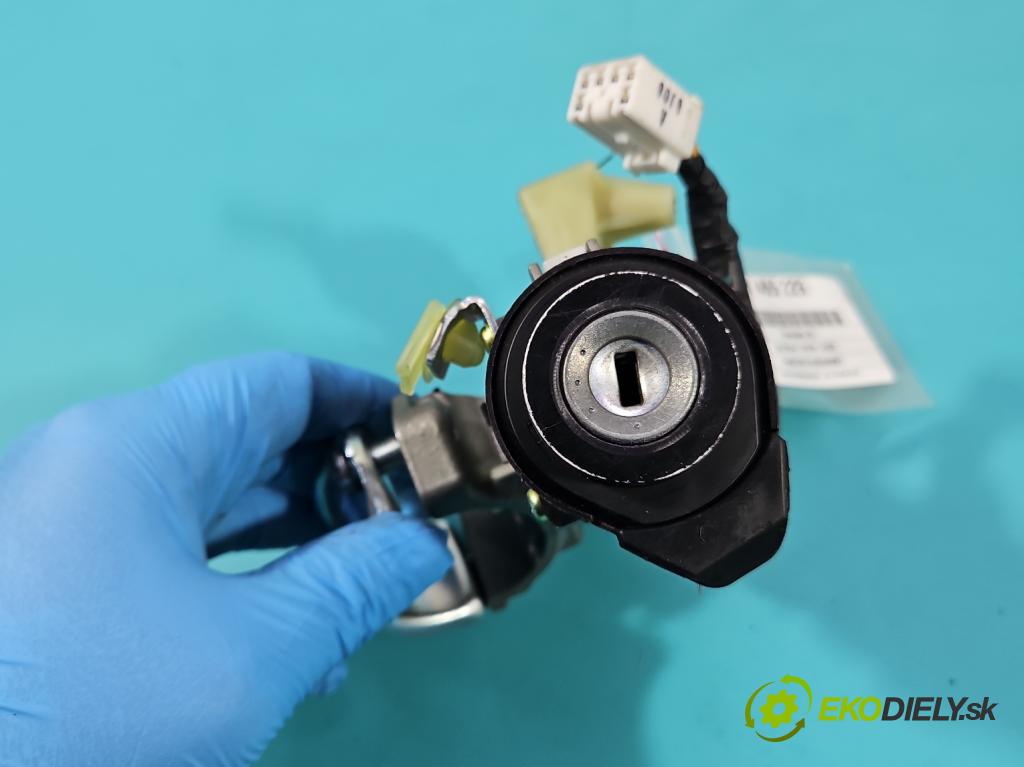 Kia Niro I 2016-2022 1.6 GDI 105 HP automatic 77,2 kW 1580 cm3 5- Spínačka (Spínacia skrinka)