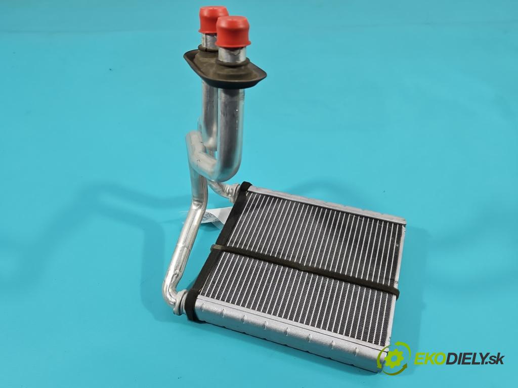 Honda HR-V II 2013-2021 1.5 16V 131 hp manual 96 kW 1498 cm3 5- radiátor  (Radiátory topení)